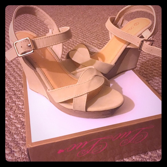Coral wedges
