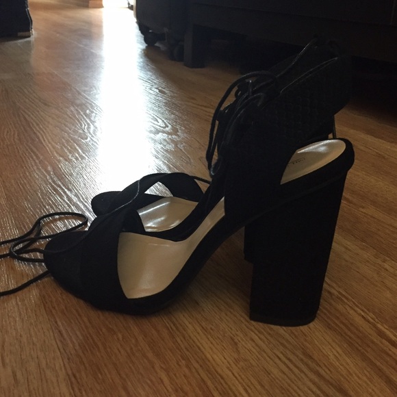 Additional pictures of chunky heel sandal