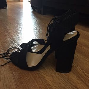 Additional pictures of chunky heel sandal