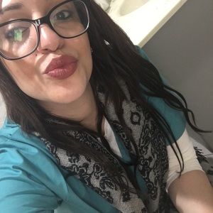 Meet your Posher, Glendaly