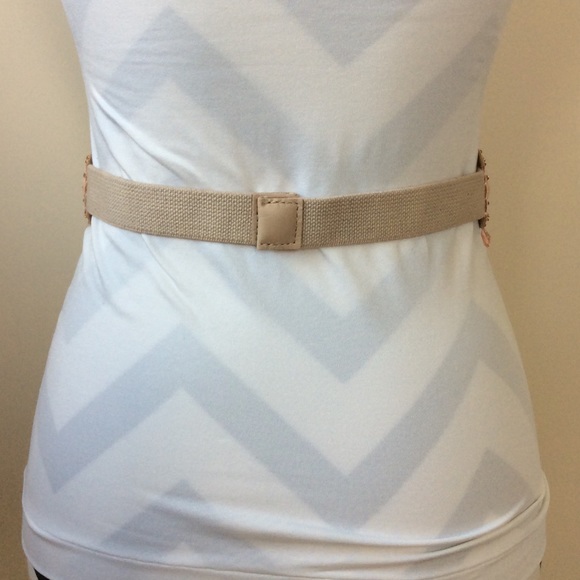 🎉💕HP💕🎉{Anthro} Beaded Briar Belt 🌷SIZE M🌷 - Picture 4 of 4