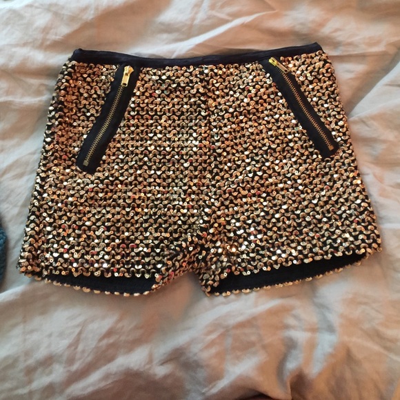 Gold sequent shorts