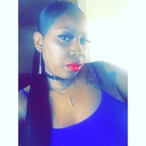 Meet your Posher, Jacenta