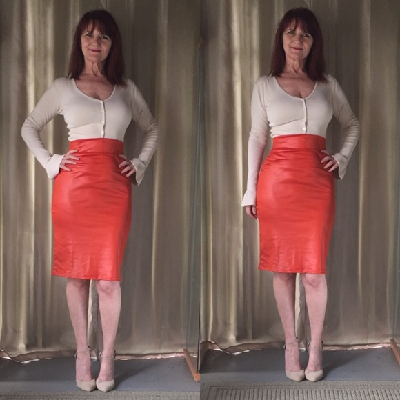 NEW DEEP ORANGE FAUX LEATHER PENCIL SKIRT - Picture 2 of 5