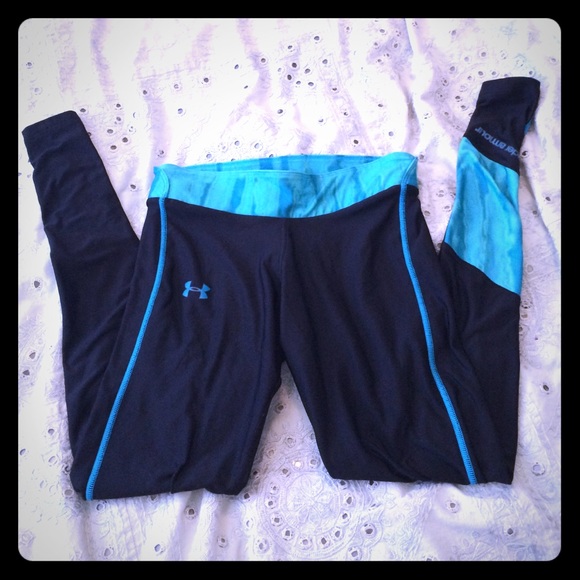 Under Armour crops