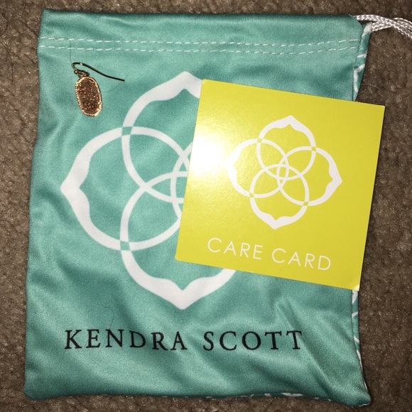 Kendra Scott earring.
