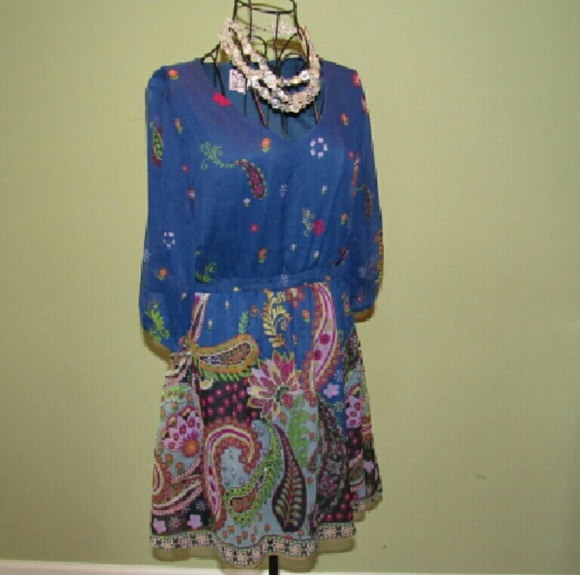 Dresses & Skirts - Dress