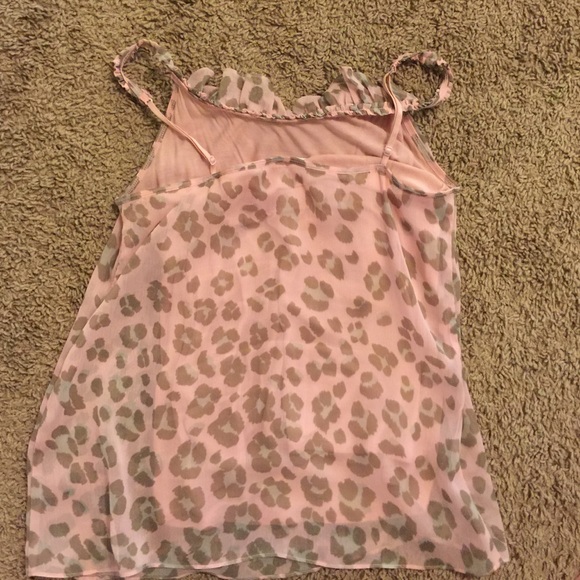 Pink Leopard ruffle top - Picture 3 of 3