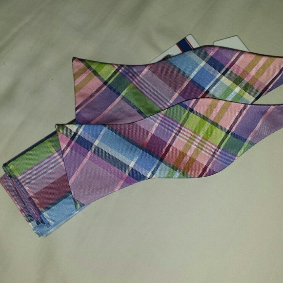 Men's bow tie