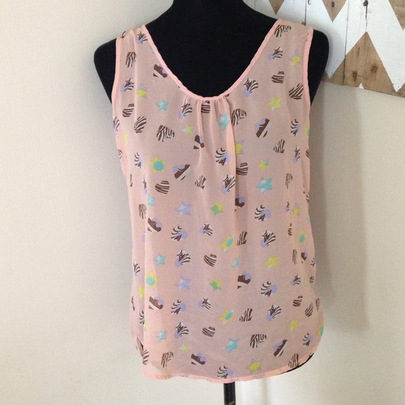 Mine Tops - 💜 Mine Sheer Heart Cutout Long Fit tank size M