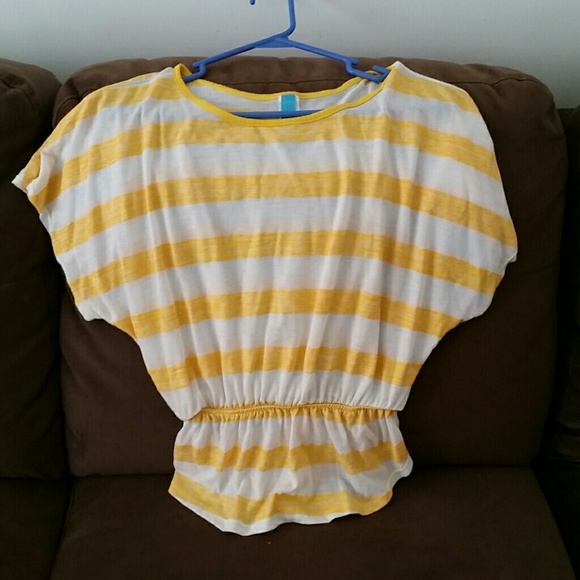 Annabelle top size medium