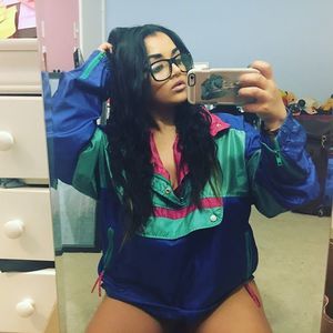 Meet your Posher, Briana