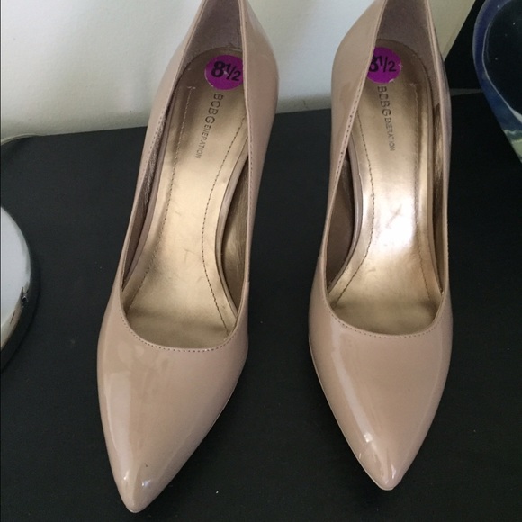 Patent leather BCBG nude heels