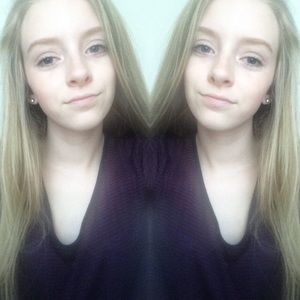 Meet your Posher, Abbi