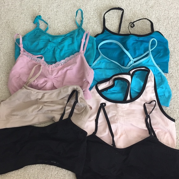 Sports bras-selling as a lot