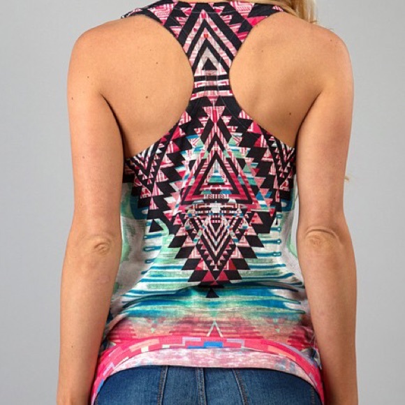 ✨LAST ONE✨Aztec Print Racerback Tank - Picture 3 of 4