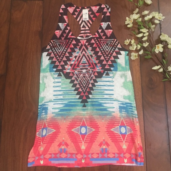 ✨LAST ONE✨Aztec Print Racerback Tank - Picture 4 of 4