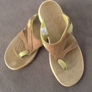 Merrell Azura flip flop