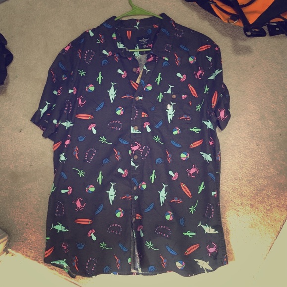 Men's American Eagle NWT button up