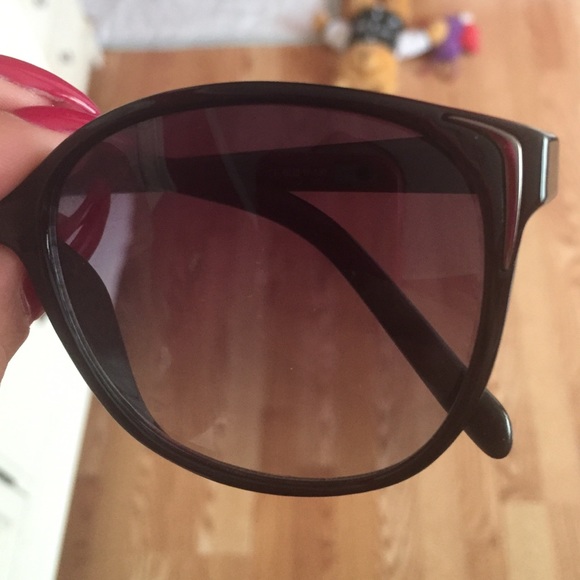 BUNDLE! Michael Kors sunglasses - Picture 2 of 4