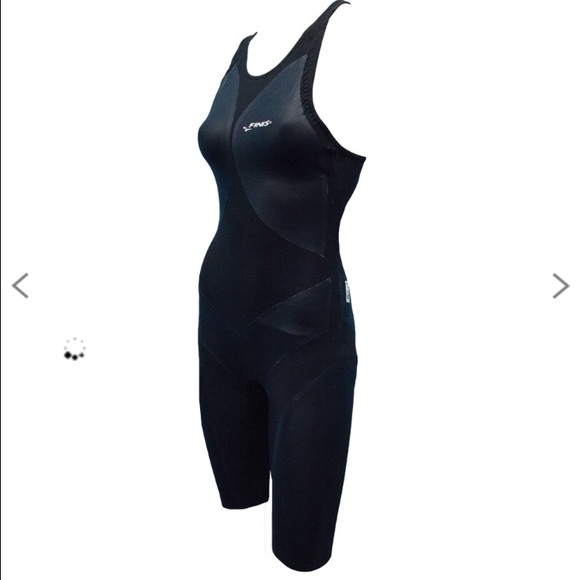 Finis Velo Tech Suit - Picture 1 of 3