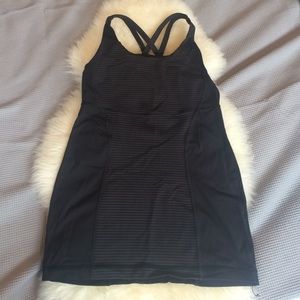 Lululemon yoga top