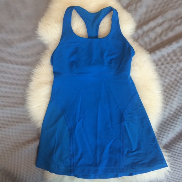 Lululemon exercise top