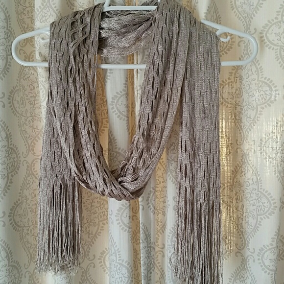 Silver dress scarf - Picture 3 of 3