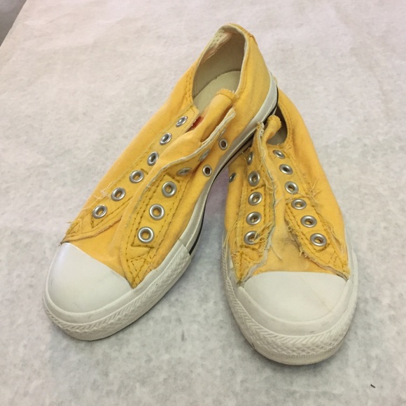 bright yellow converse