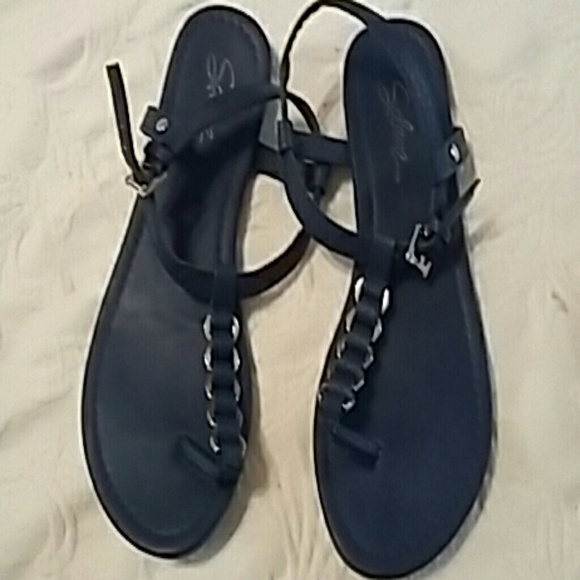 Solanz sandals NWOT