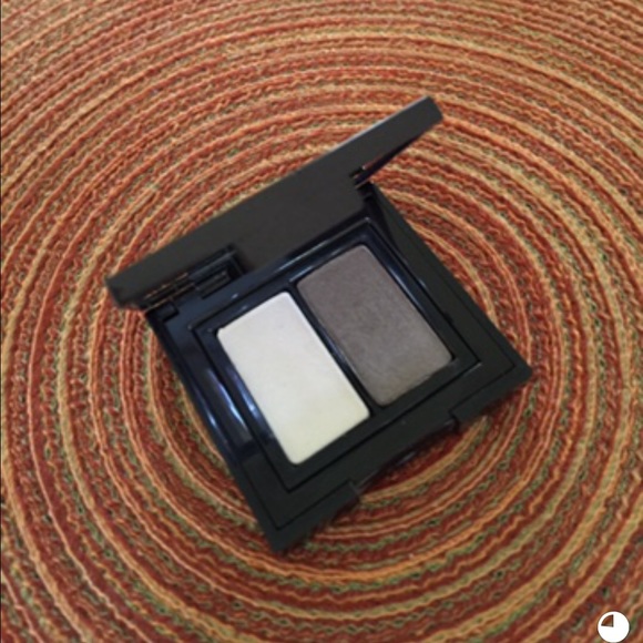 Laura Mercier eyeshadow duo