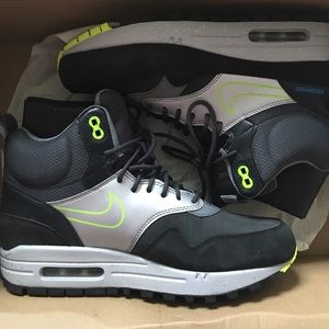 Womens Air Max Sneaker Boot