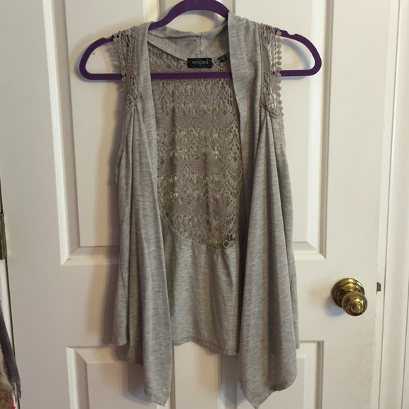 Cute laced back cardigan