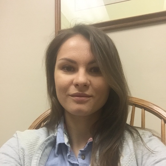 Meet your Posher, Raluca