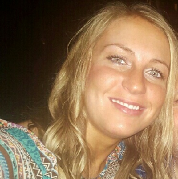 Meet your Posher, Holly