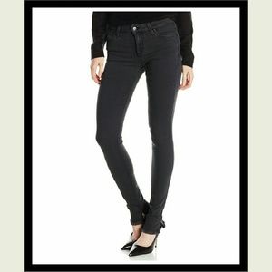 🌟HP...NWT...JOE'S JEANS "Malina" Flawless