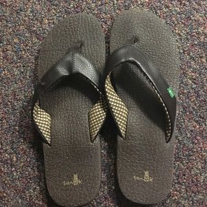 Sanuk flip flops