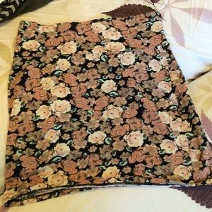 Charlotte Russe- Floral cotton skirt