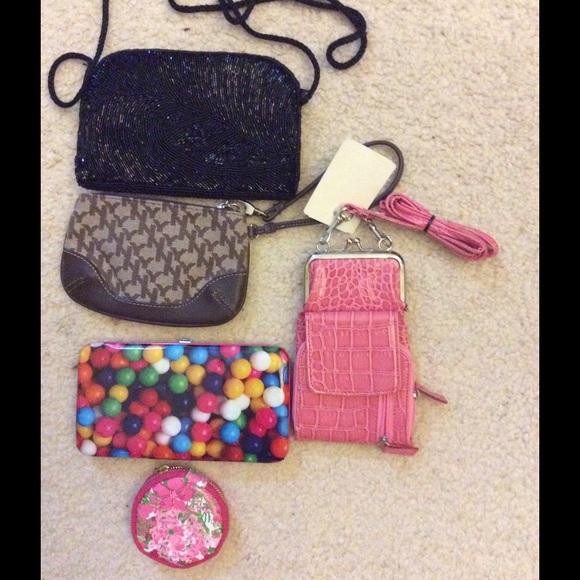 Handbags - Bundle of bags and wallet
