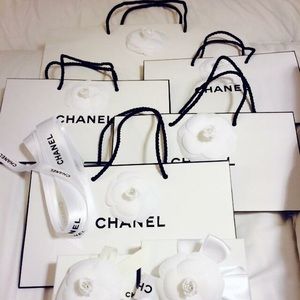 Chanel rue cambon White paper bags