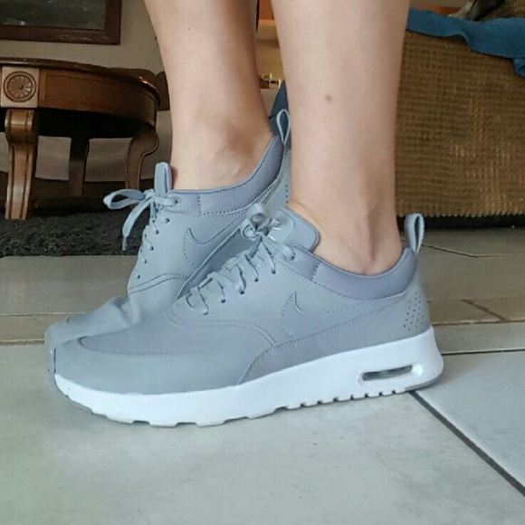 Nike Shoes - Nike Air max thea premium
