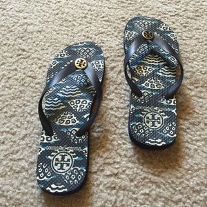 Tory burch flip flops