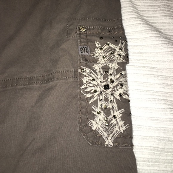 Pants - Picture 2 of 4