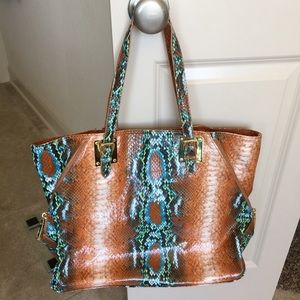 Steve Madden Tote