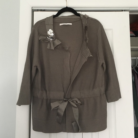 Cute trendy cardigan