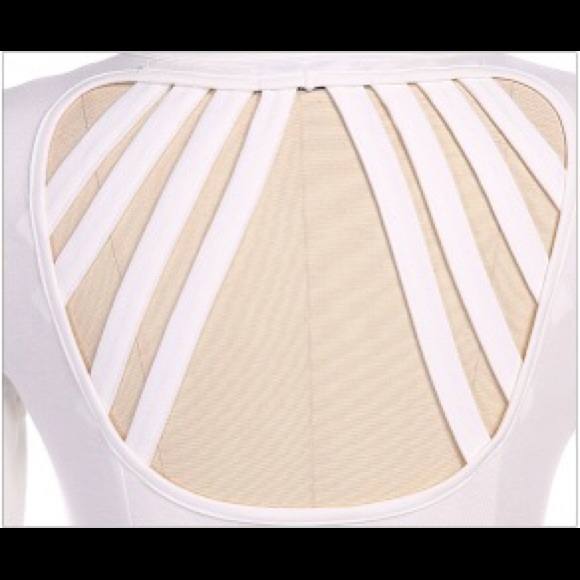 ❕S•a•l•e❕Form fitting bodycon midi dress - Picture 3 of 4