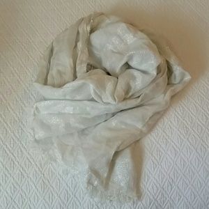 Gap metallic scarf