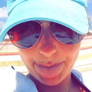 Meet your Posher, Erin