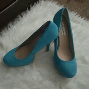 Steve Madden pumps