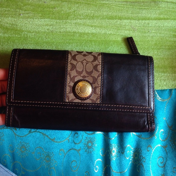 Coach wallet